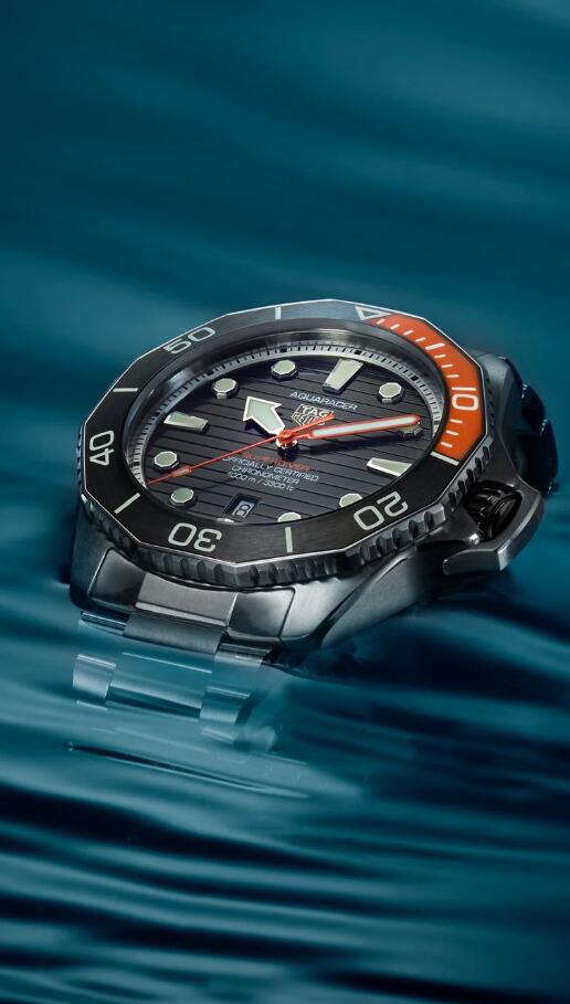 Fake TAG Heuer: l’Aquaracer diventa Superdiver